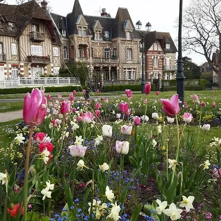 Nyaraló Le De La - 2ch, 2 Sdb - Terrasse - Deco De Charme - 500m Cabourg