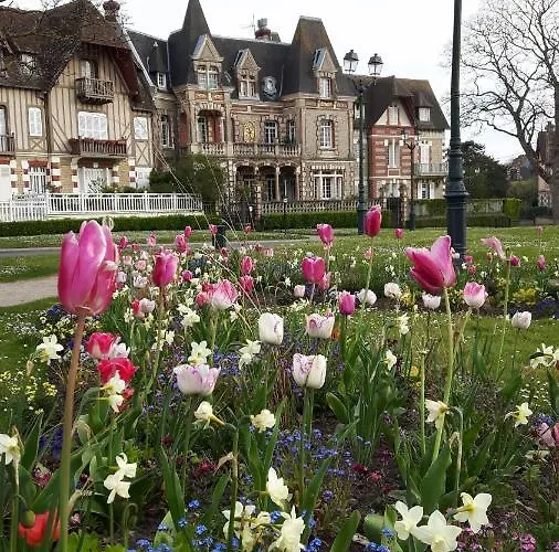 Nyaraló Le De La - 2ch, 2 Sdb - Terrasse - Deco De Charme - 500m Cabourg
