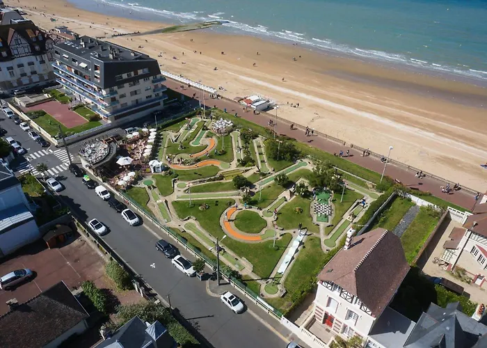 Dom wakacyjny Le De La - 2ch, 2 Sdb - Terrasse - Deco De Charme - 500m Cabourg